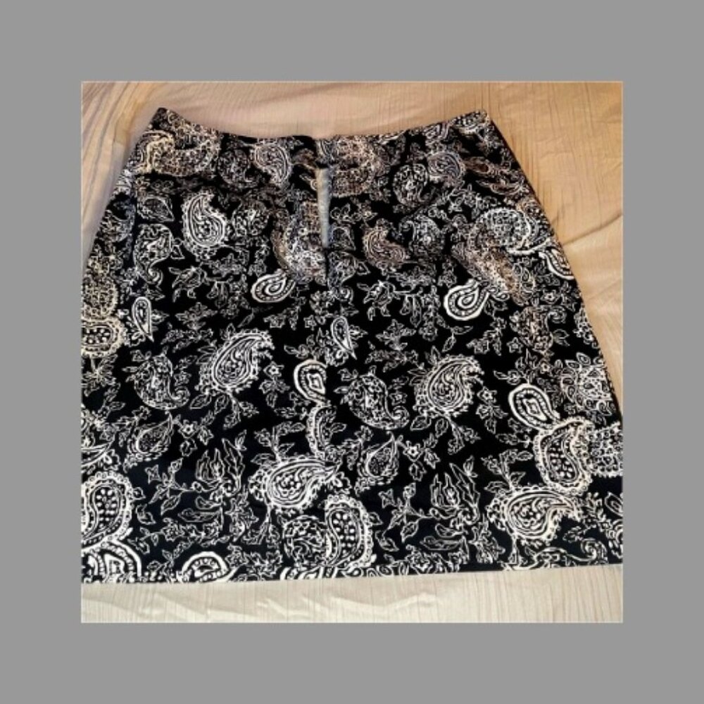 NWOT Lauren Ralph Lauren short Black & White Paisley Print Pencil Skirt Size: 14 - Picture 3 of 13